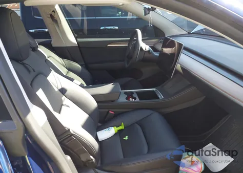 2025 Tesla Model Y Long Range Dual Motor All-Wheel Drive из США, поврежденный, VIN 7SAYGDEE1SF284997